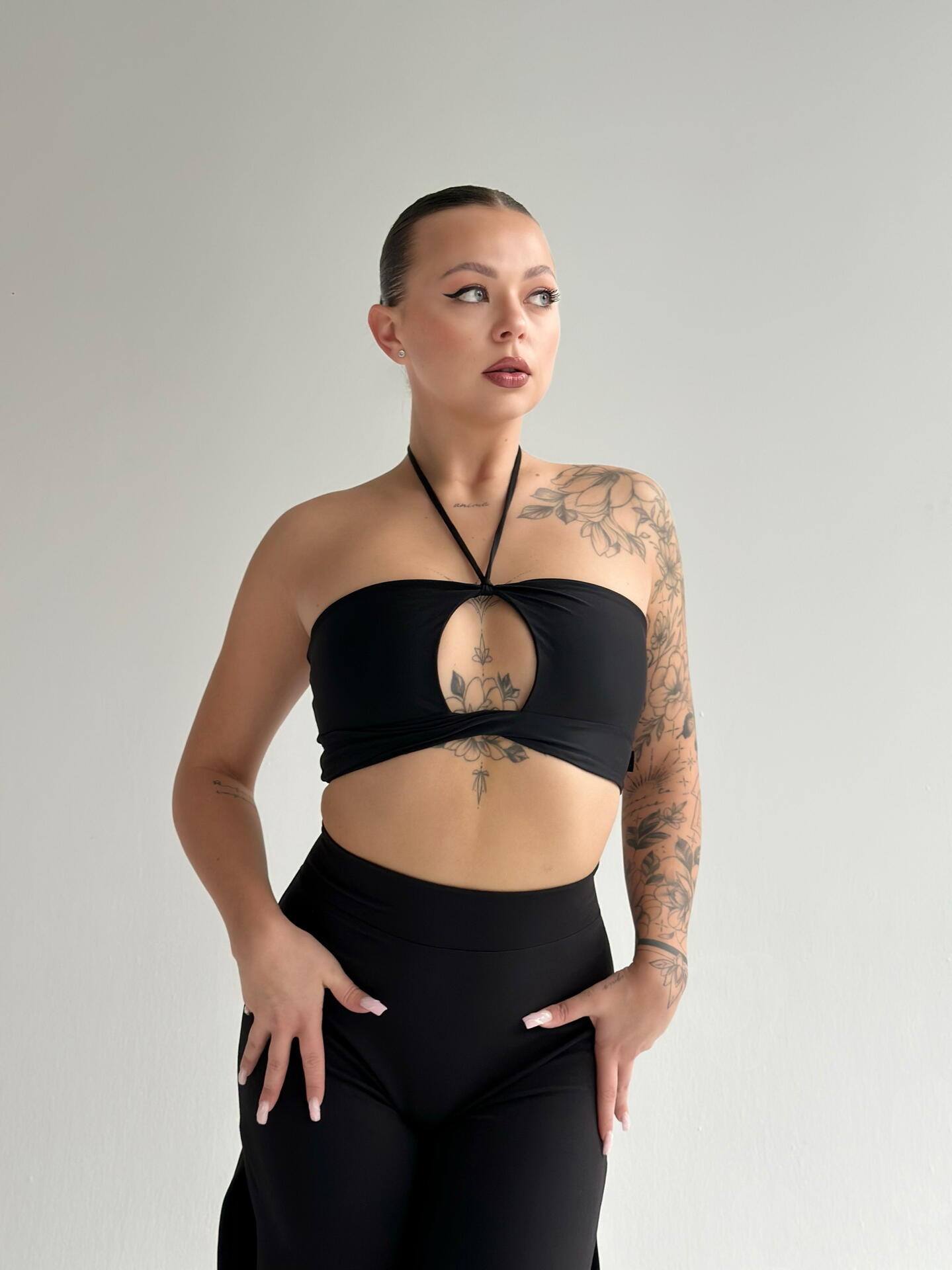 Топ Emilia Black